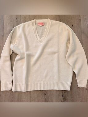 Fall River Knitting Mills Cream V-Neck Boxy Cropped Sweater - Made in USA 1990s